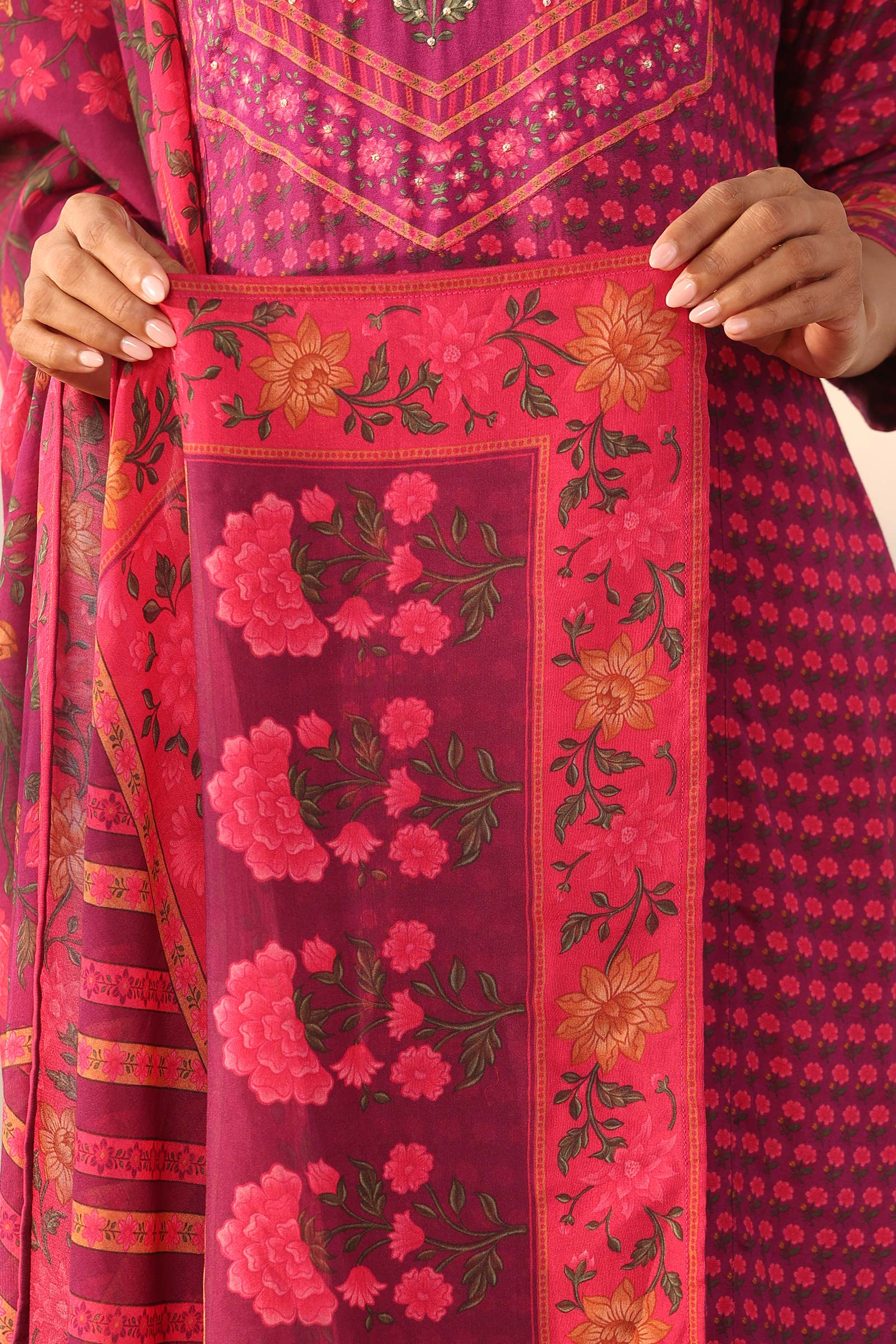 Surplus: Mahnoor Zara Dupatta - Image 4
