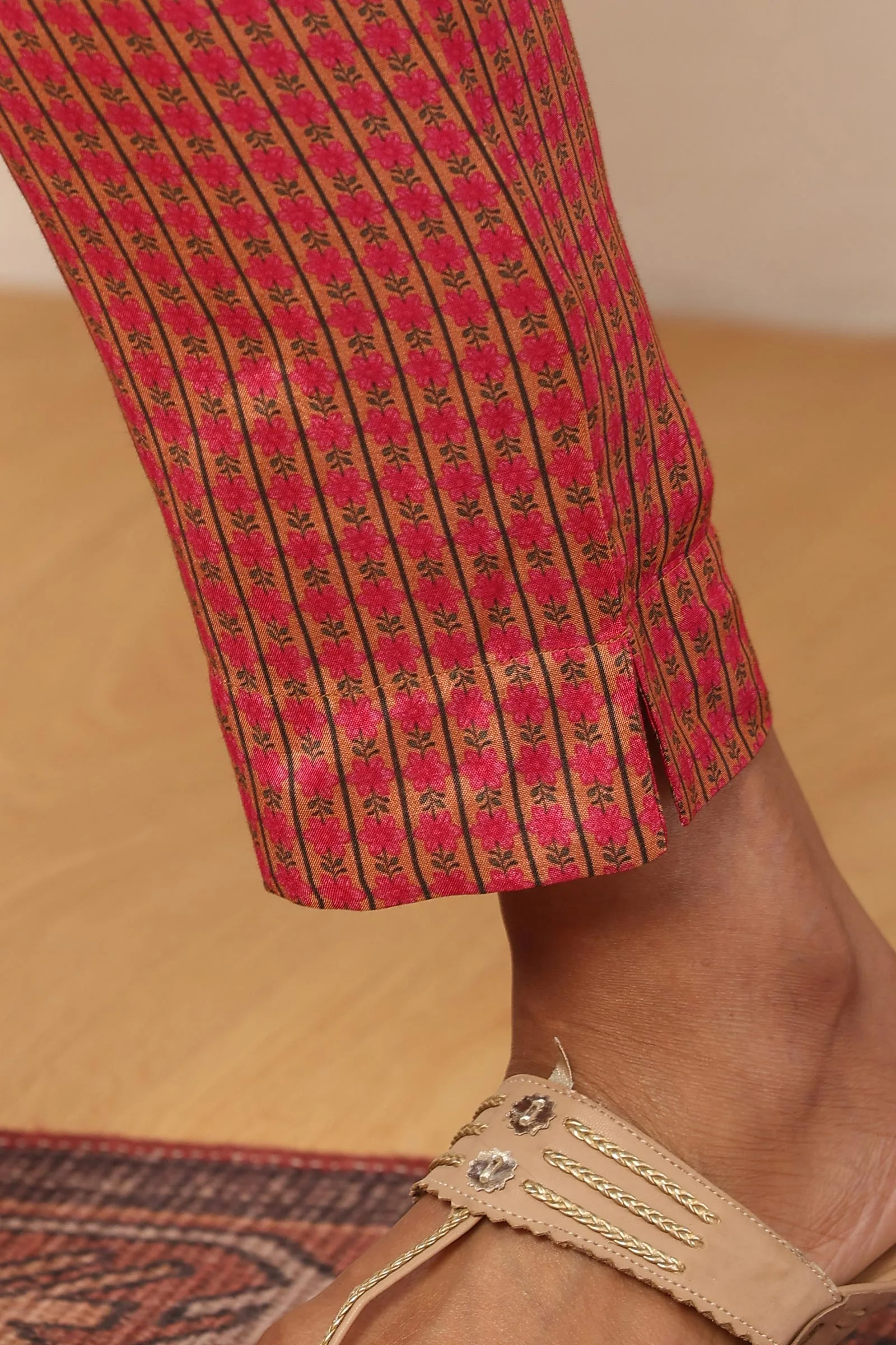 Surplus: Mahnoor Zara Narrow Pants - Image 2