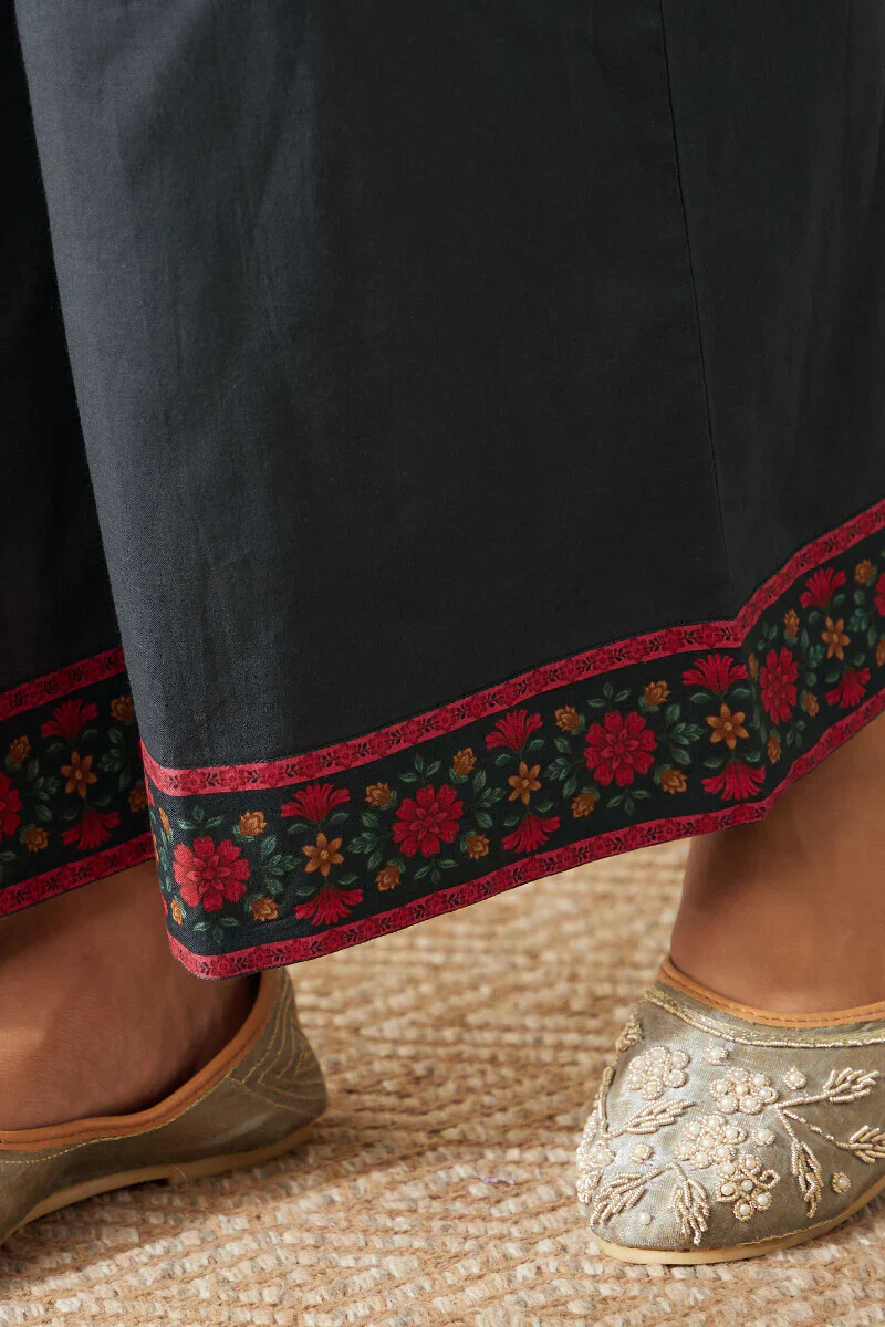 Mahnoor Zarina Farsi - Image 2