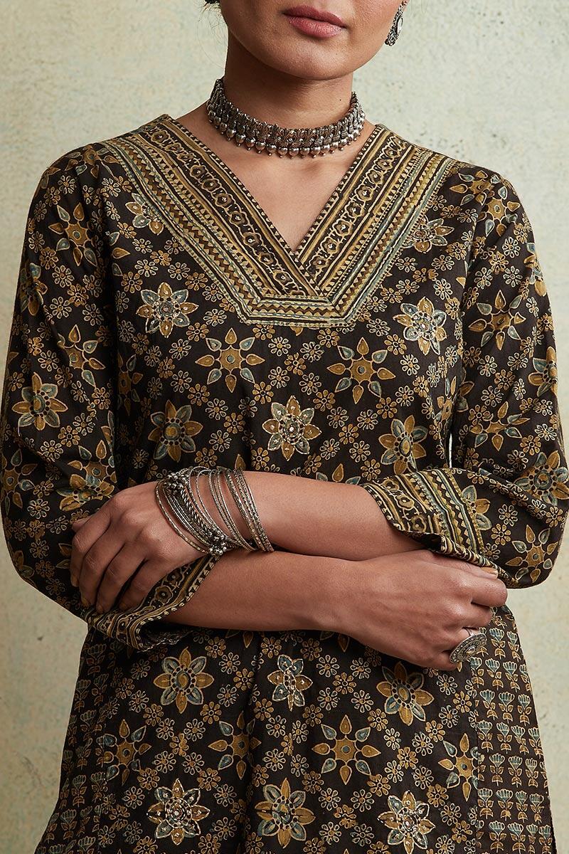 Mahroush Mahira Ajrak Kurta - Image 4
