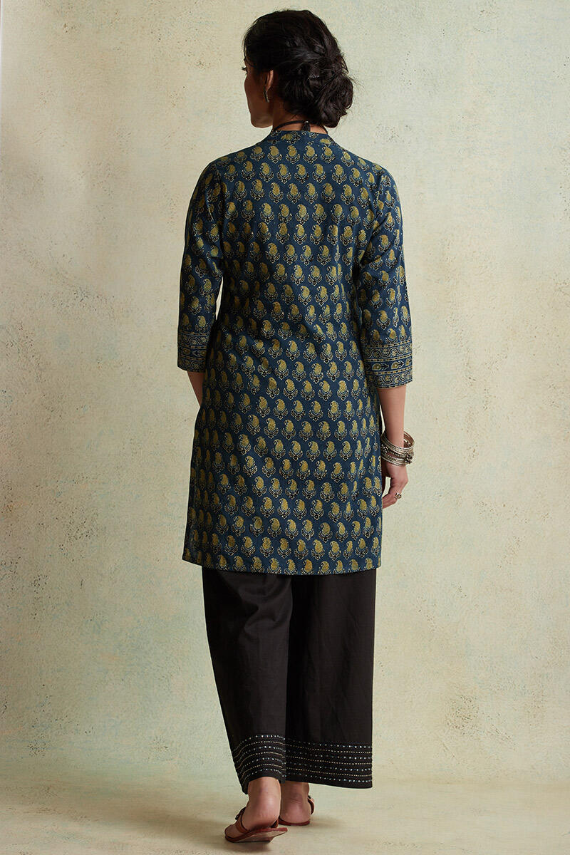 Mahroush Naimat Ajrak Short Kurta - Image 3