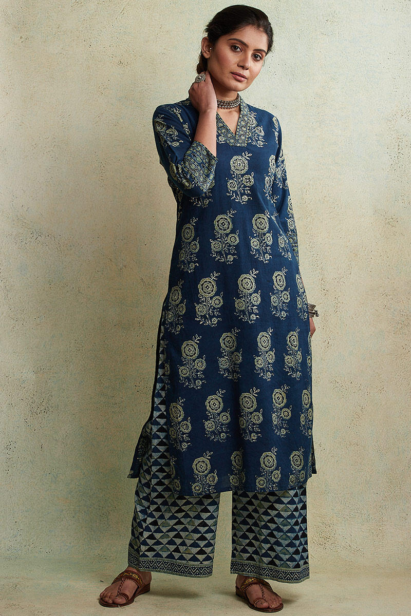 Mahroush Rosana Ajrak Kurta - Image 3