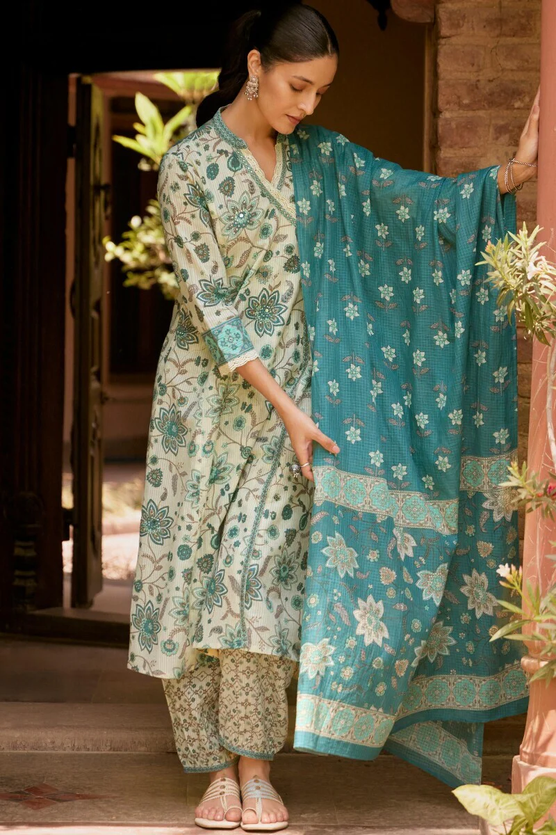 Meera Rumaisa Sanganeri Kurta - Image 4