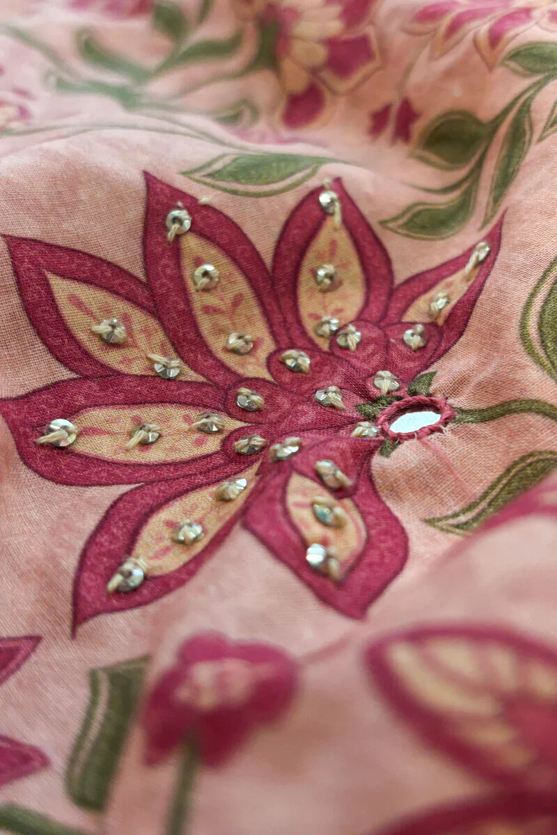 Surplus: Meher Mahnoor Kurta - Image 2