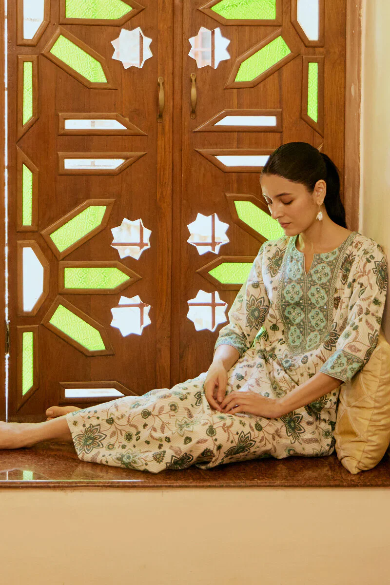 Surplus: Meher Seerat Kaftan - Image 3