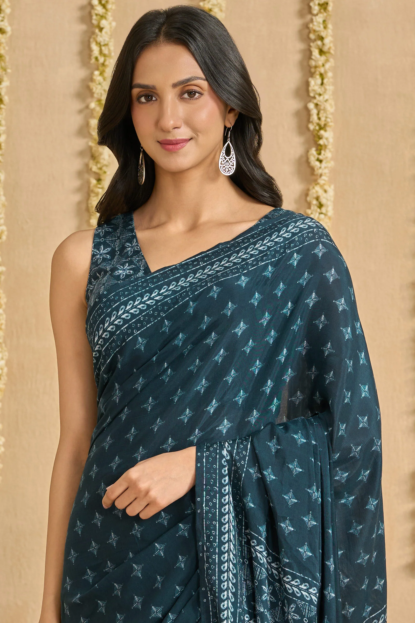 Meherzaan Zareen Saree - Image 5
