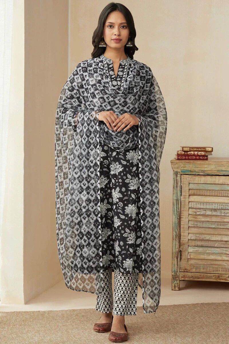 Mehnaz Nahida Sanganeri Kurta - Image 4
