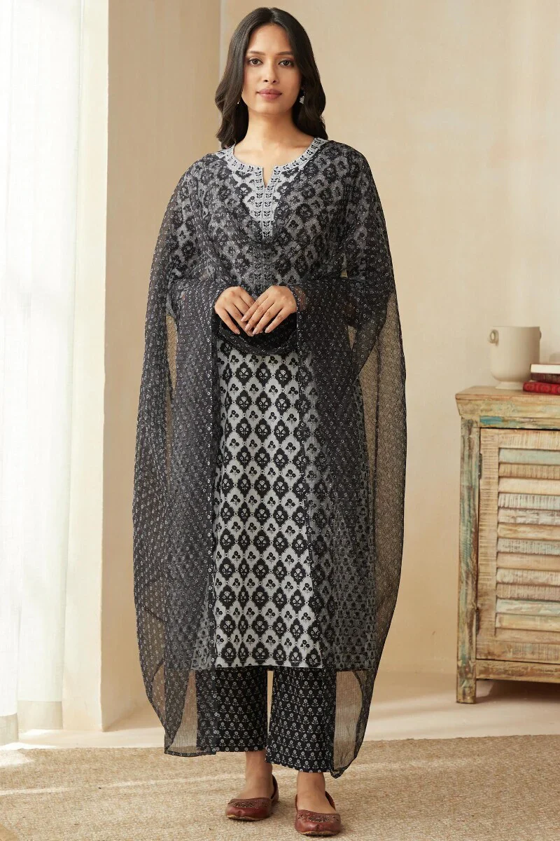 Mehnaz Seher Sanganeri Kurta - Image 4