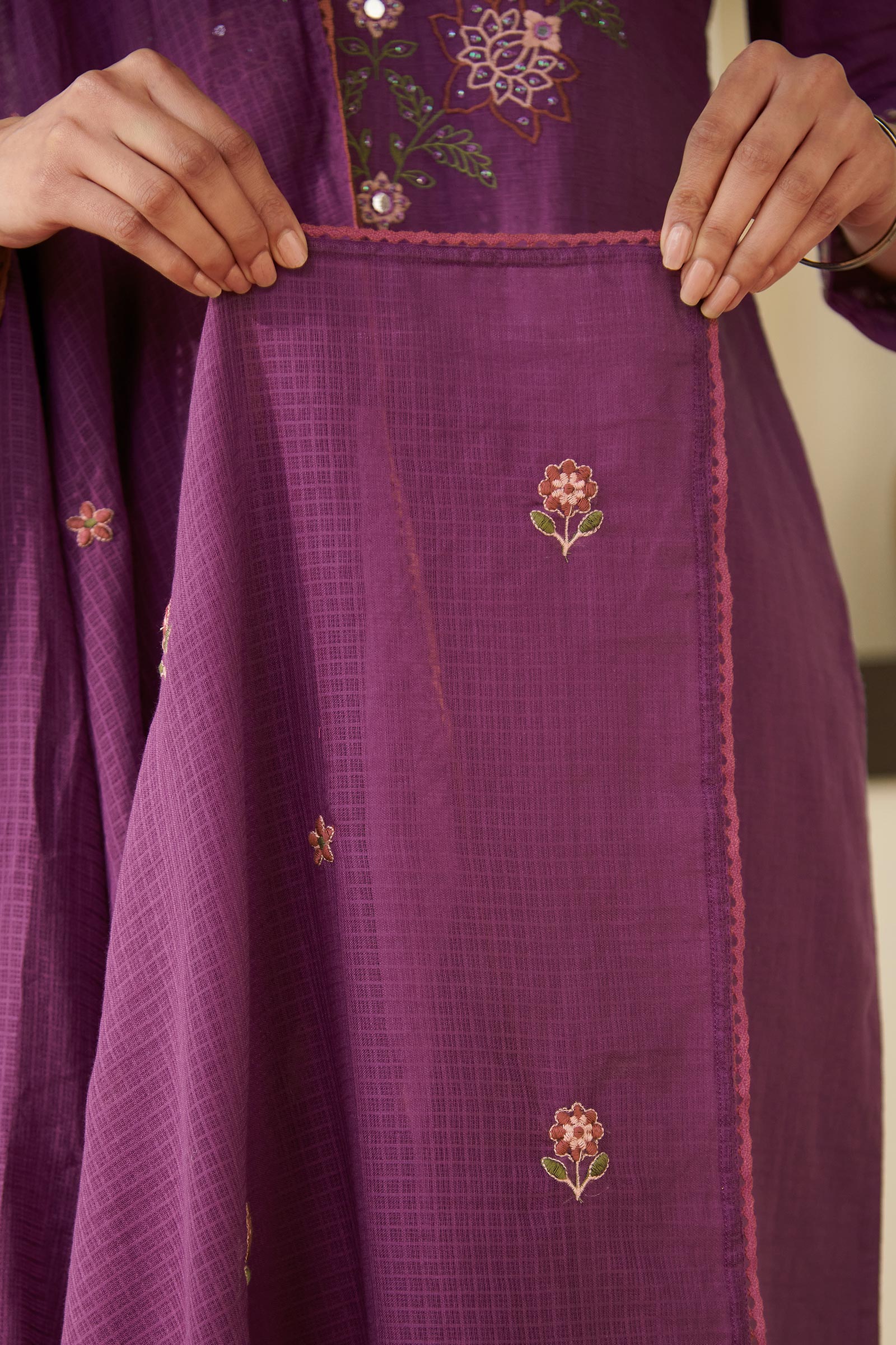Mehraab Aalia Purple Dupatta - Image 4