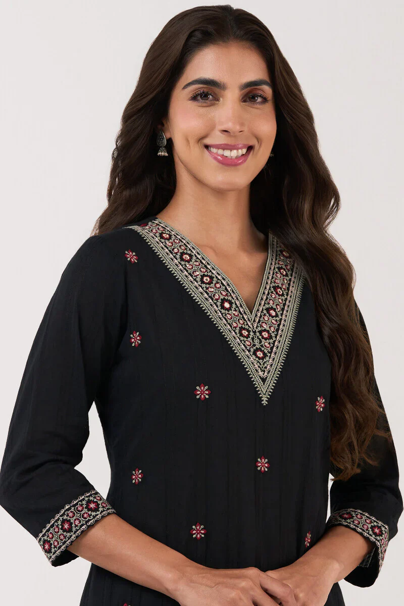 Surplus: Mehraab Aliza Kurta - Image 5