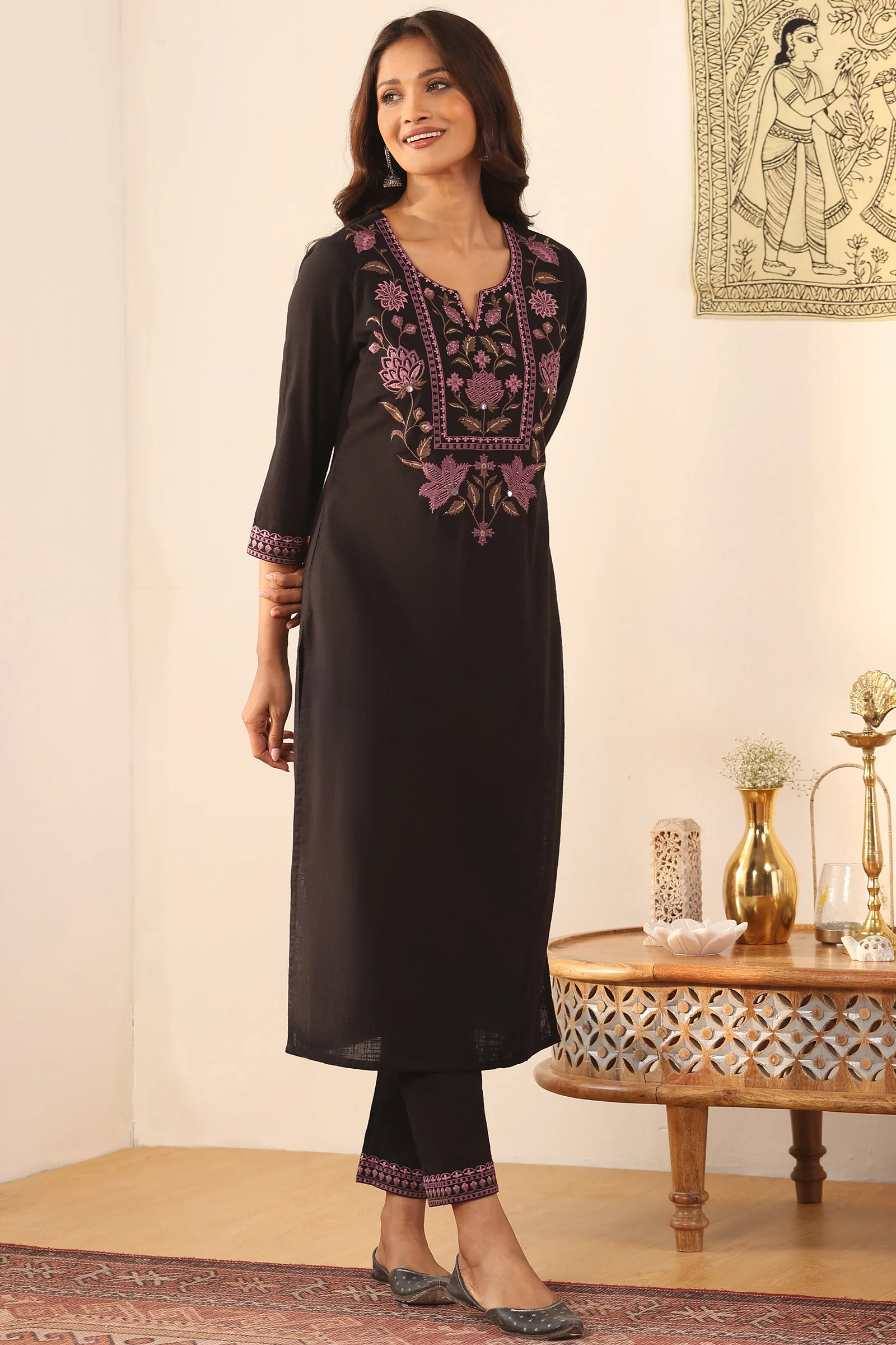 Surplus: Mehraab Farah Kurta - Image 2
