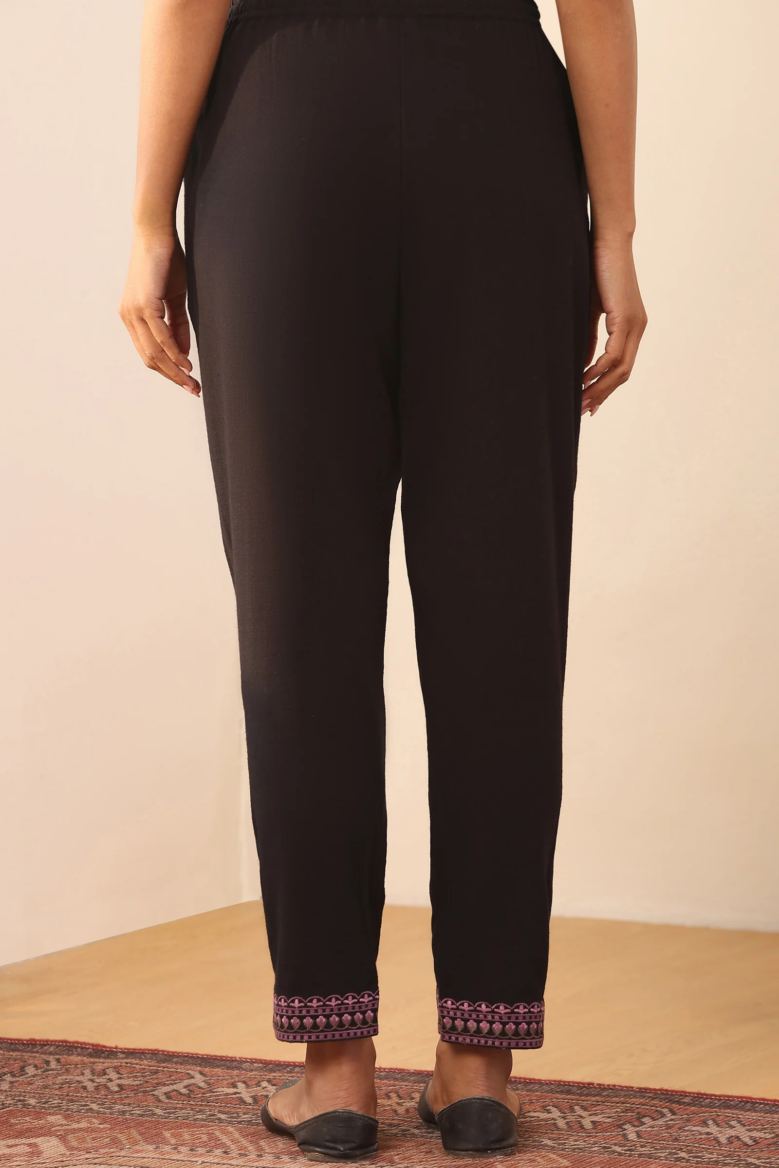 Surplus: Mehraab Farah Narrow Pants - Image 5