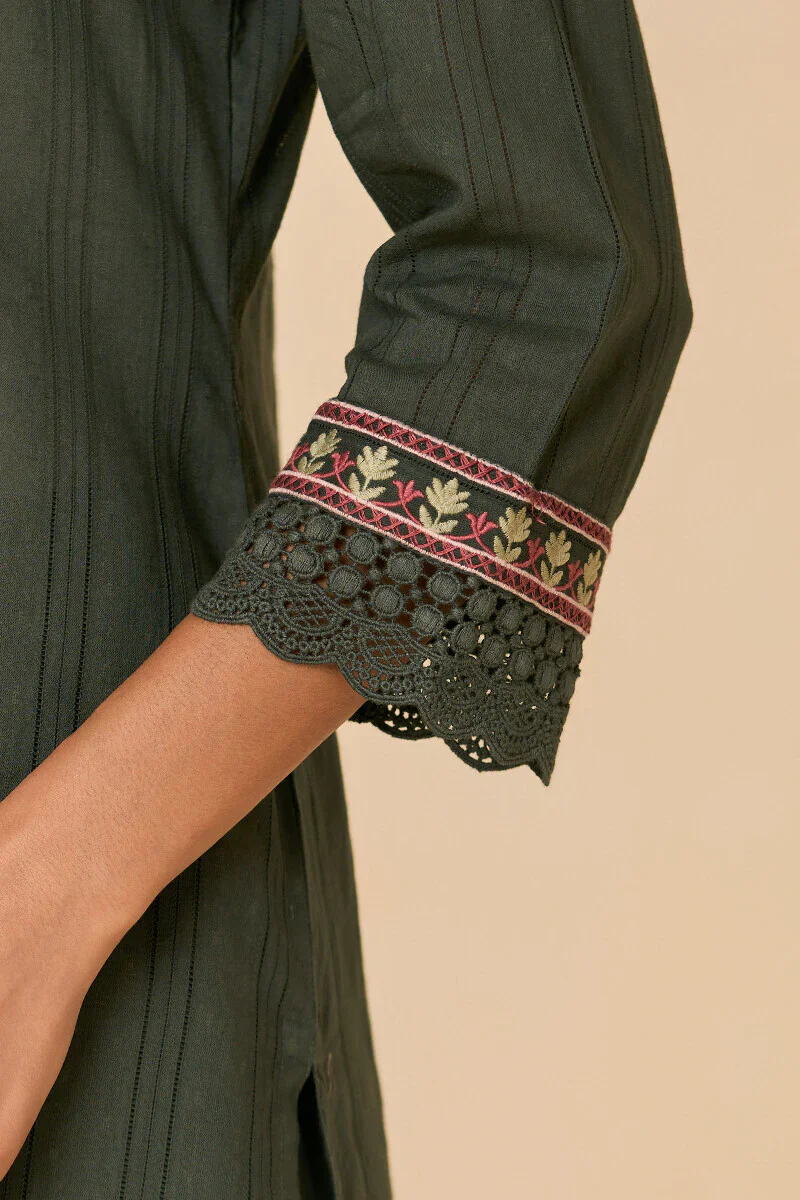 Surplus: Mehraab Mahi Kurta - Image 6
