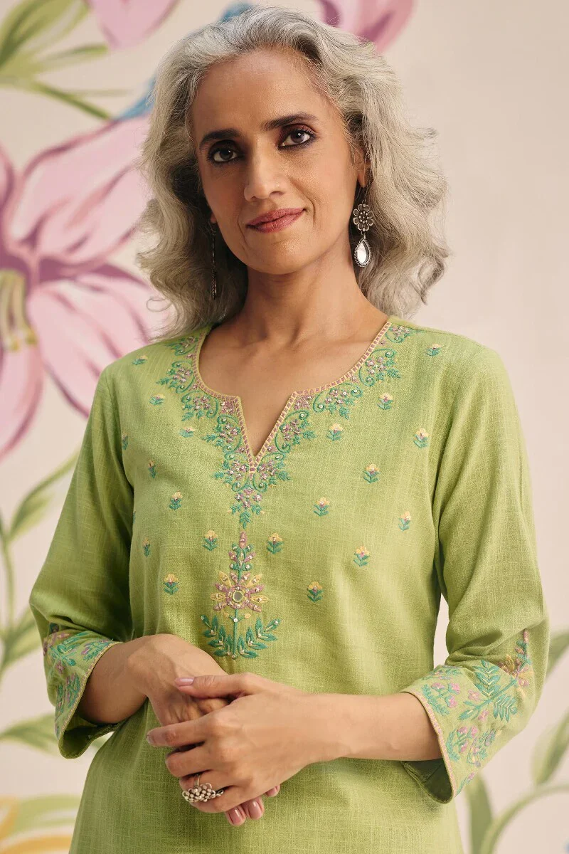 Surplus: Mehraab Mehr Kurta