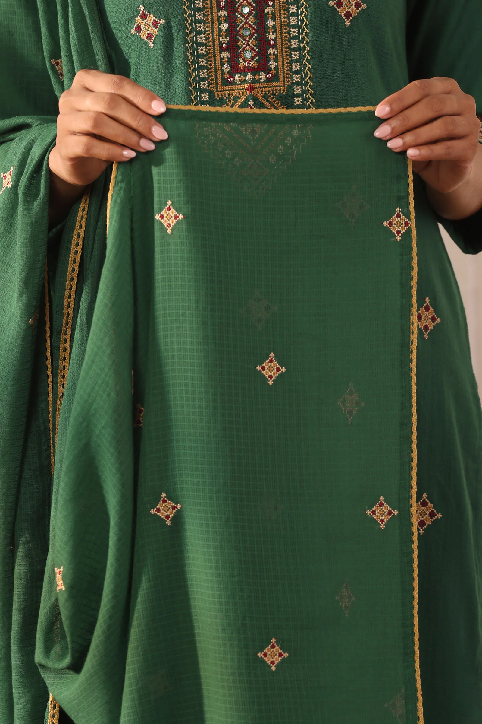 Mehraab Mira Green Dupatta - Image 4