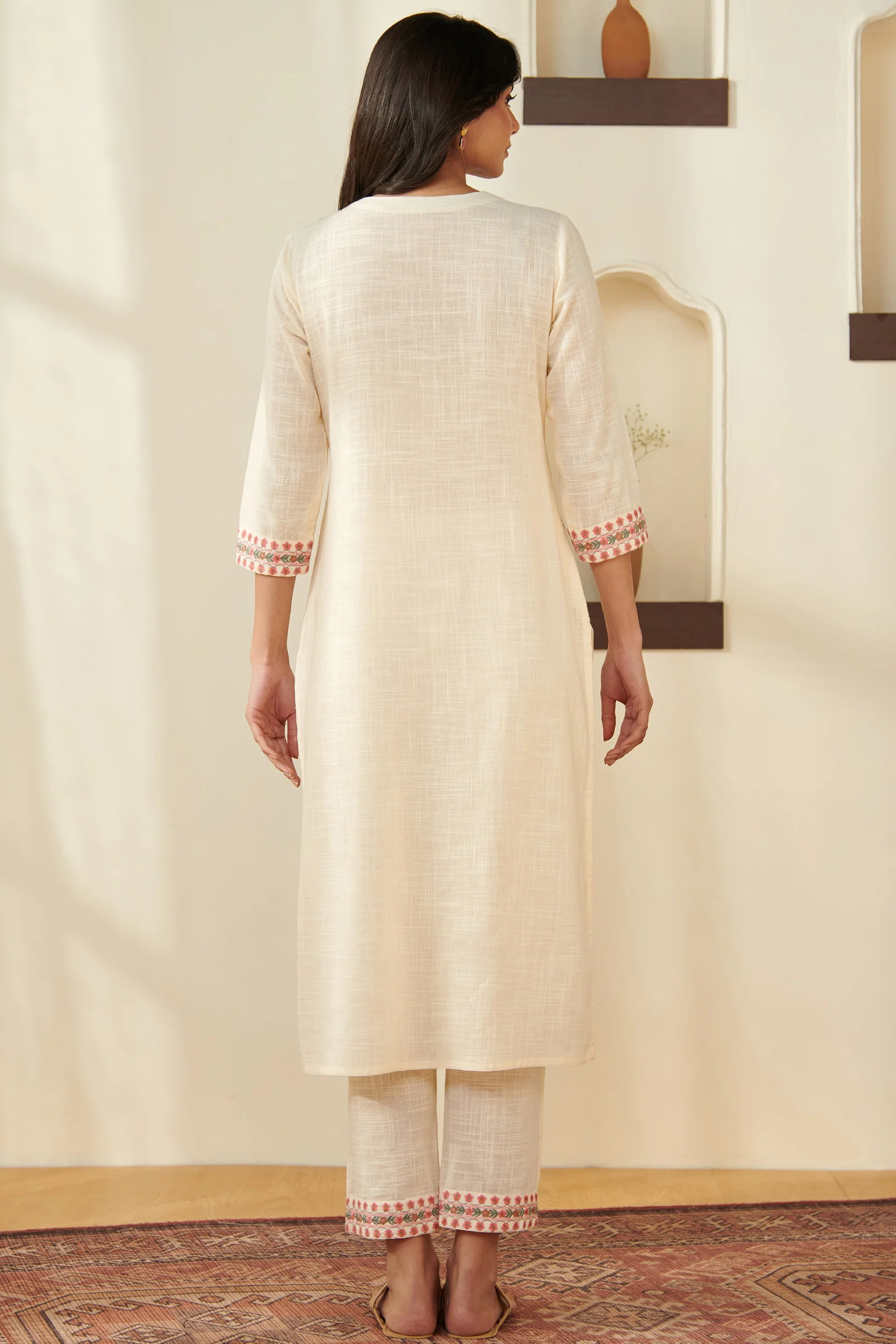 Mehraab Rabiya Cream Kurta - Image 7