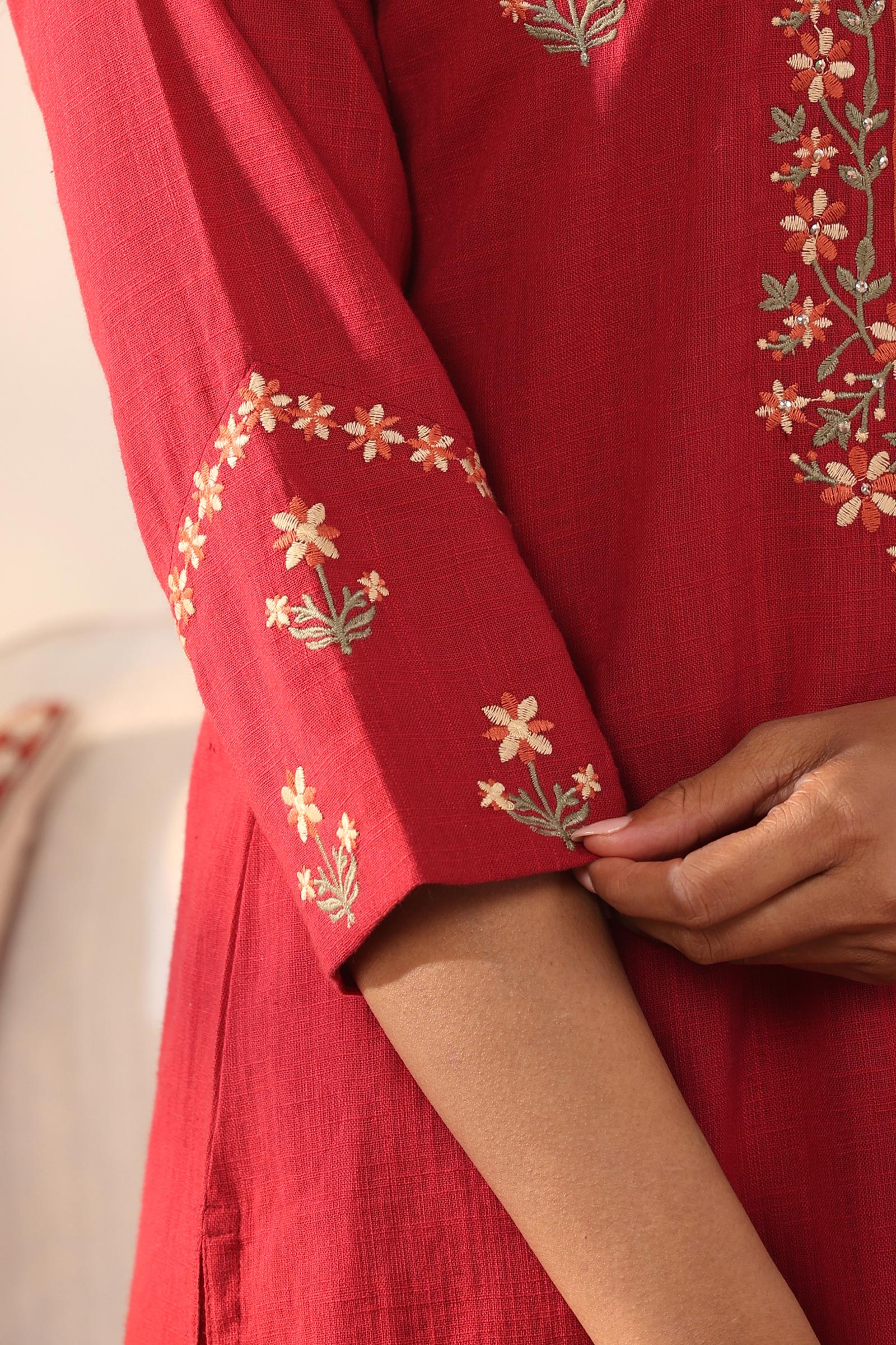 Mehraab Sabeen Red Kurta - Image 5
