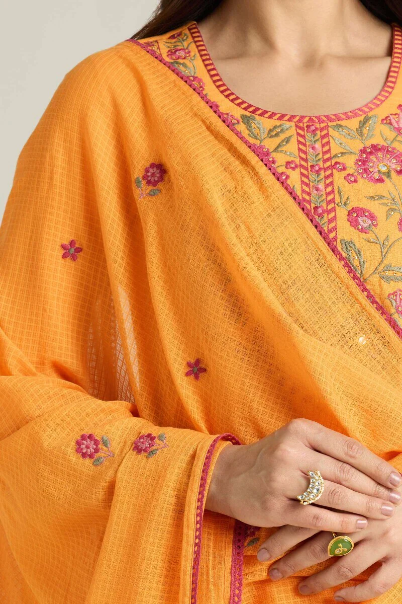 Surplus: Mehraab Saira Dupatta - Image 2