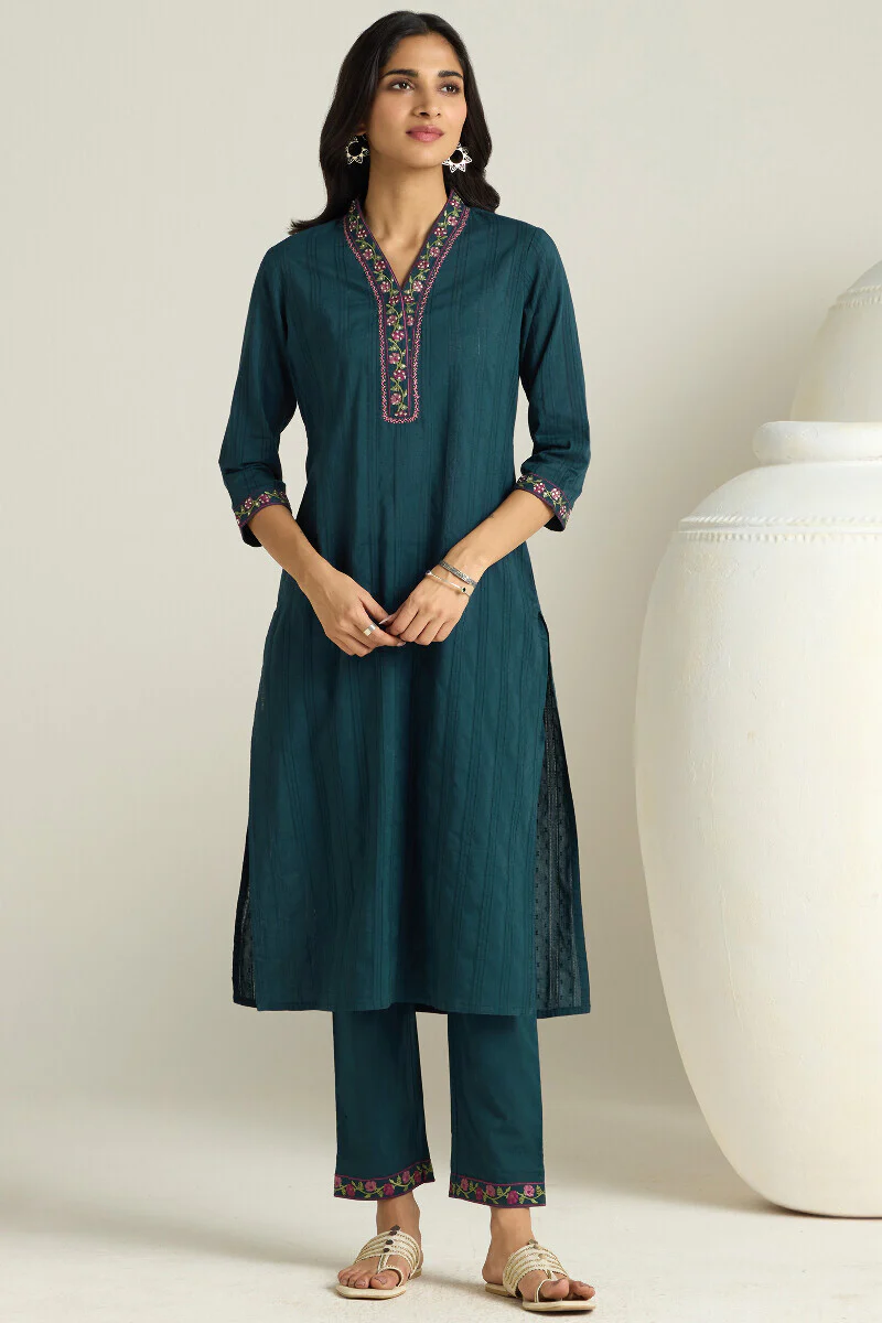 Mehraab Simer Kurta