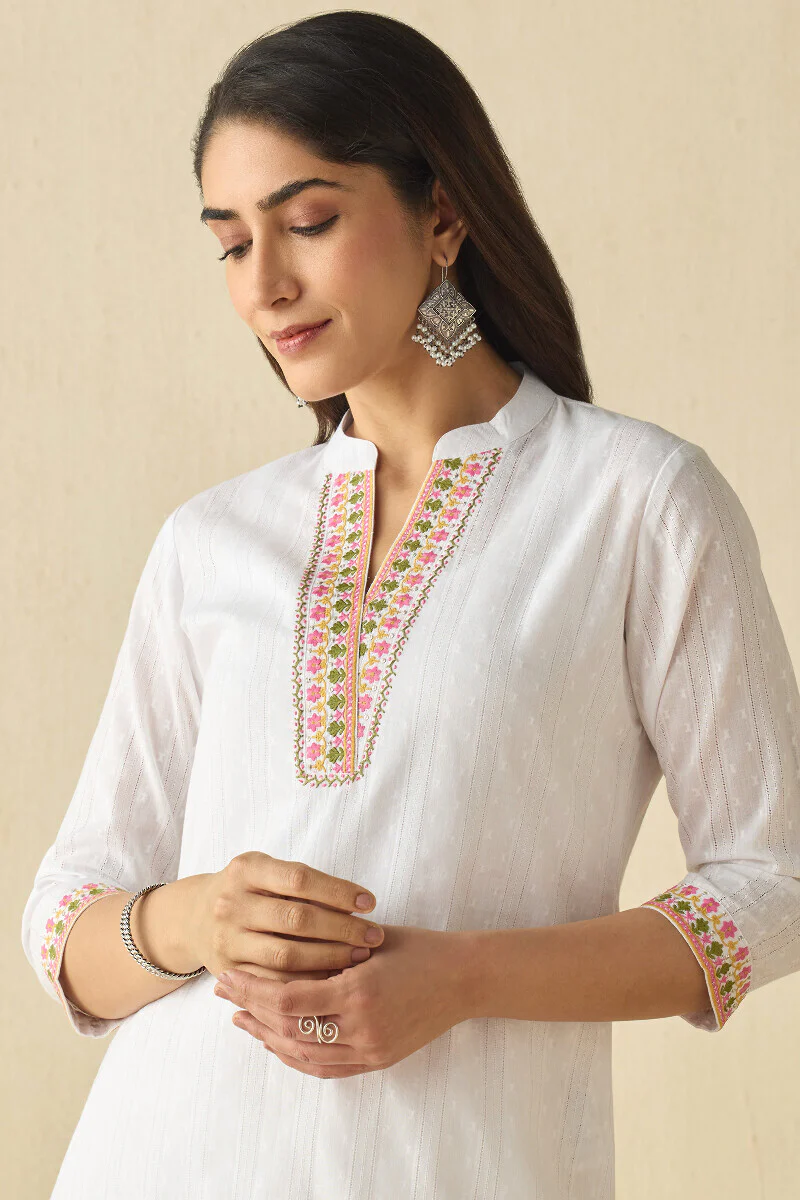 Mehraab Sukoon Kurta - Image 5