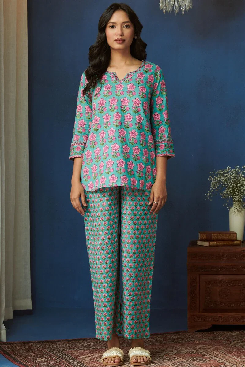 Surplus: Mehreen Sabina Loungewear Set - Image 3