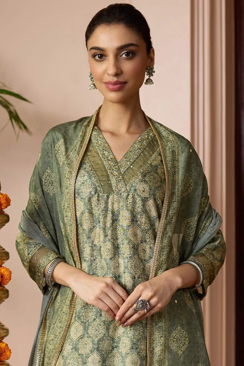 Surplus: Mehrunissa Feriha Kurta