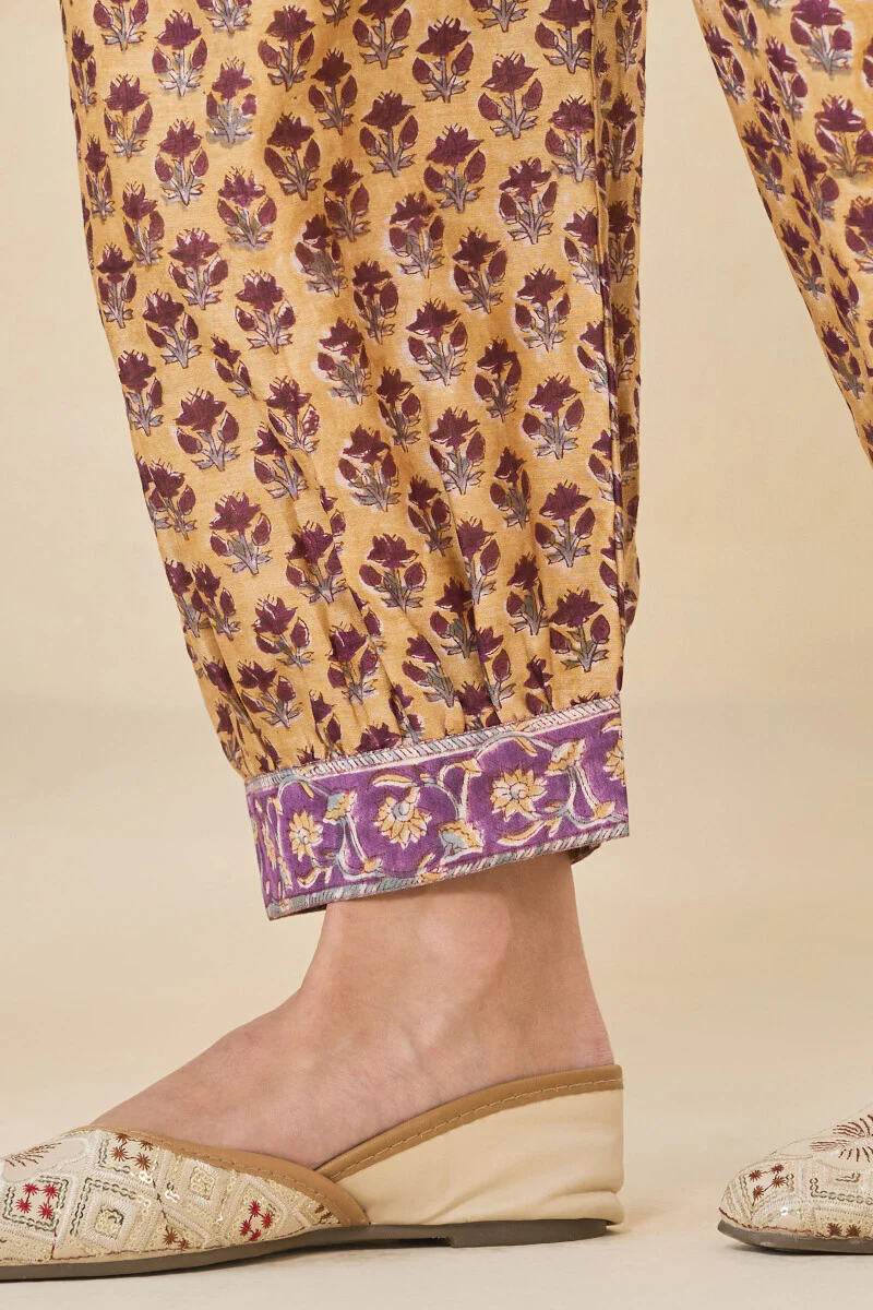 Mehrunissa Gulnaaz Sanganeri Izhaar Pants - Image 2