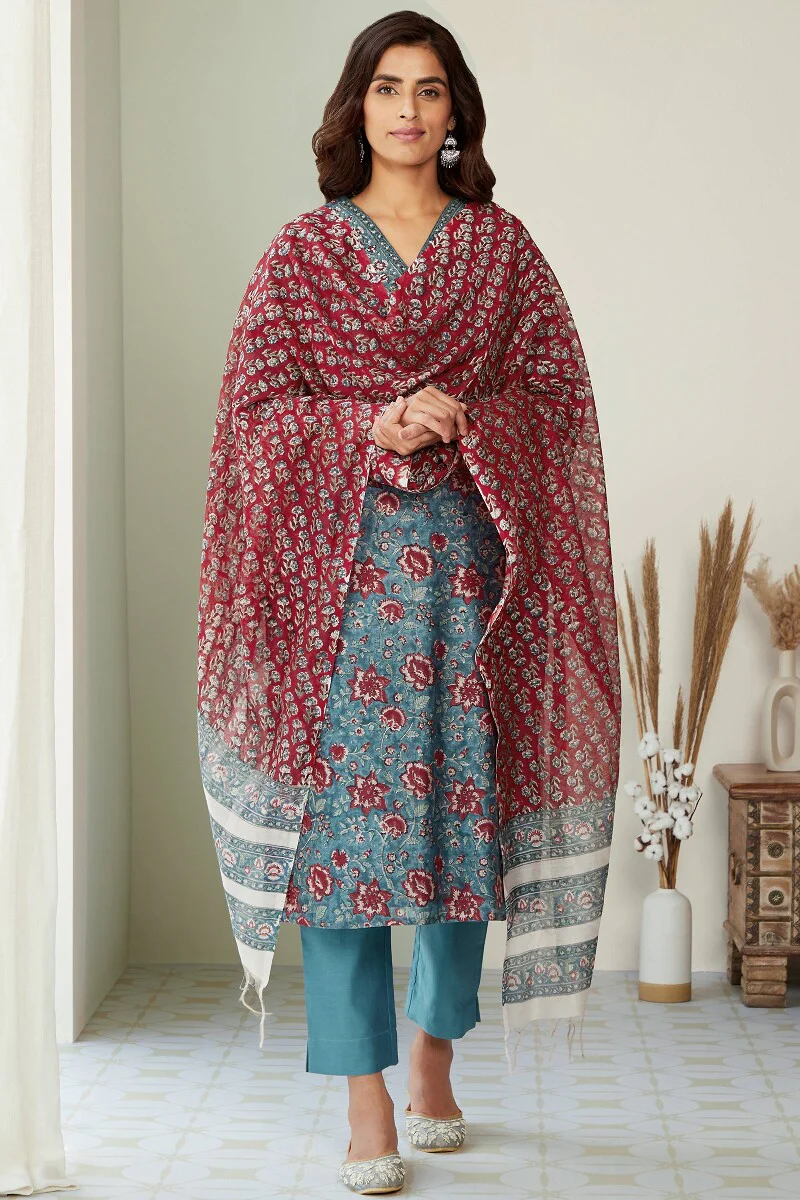 Mehrunissa Saira Chanderi Narrow Pants - Image 3