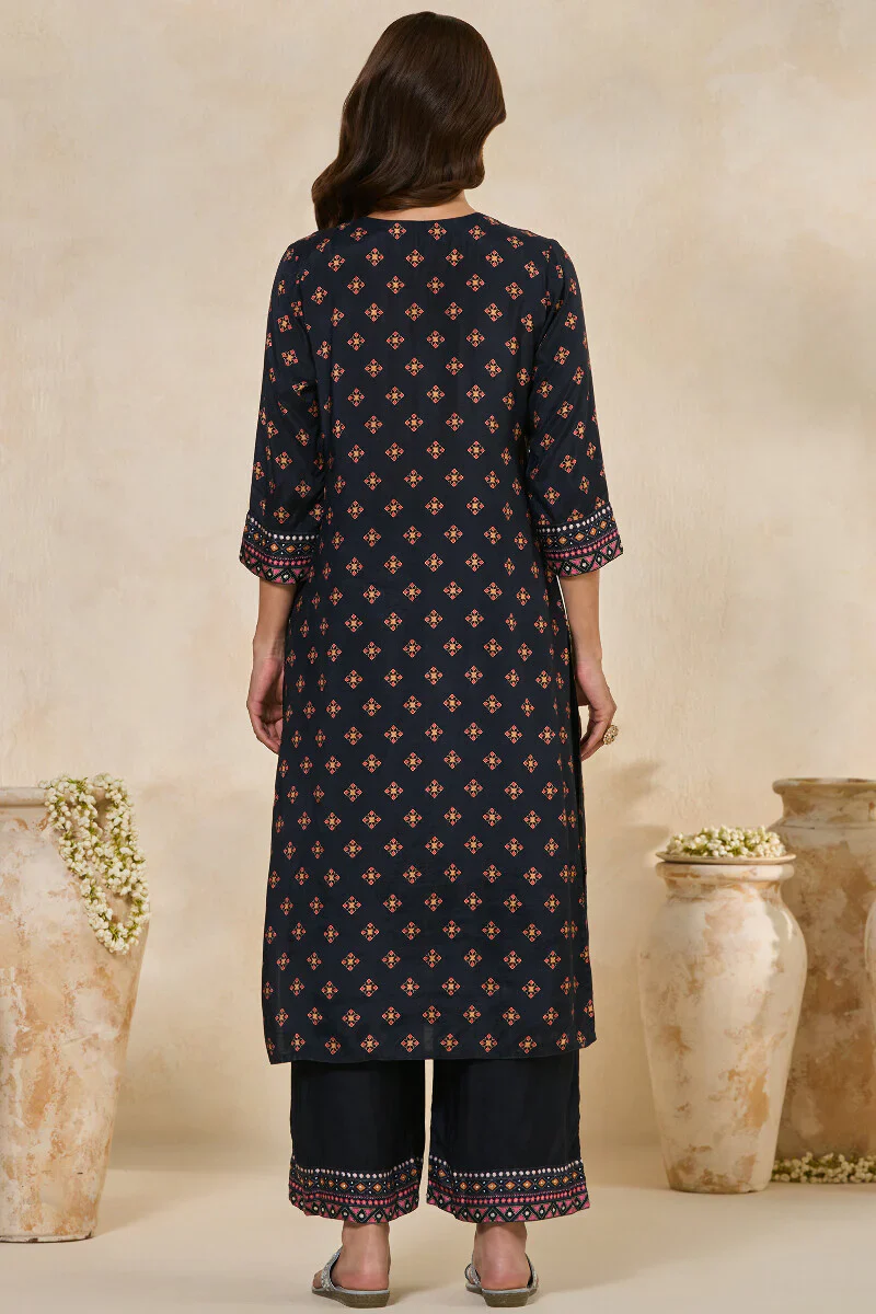 Surplus: Mehrunissa Saira Kurta - Image 8