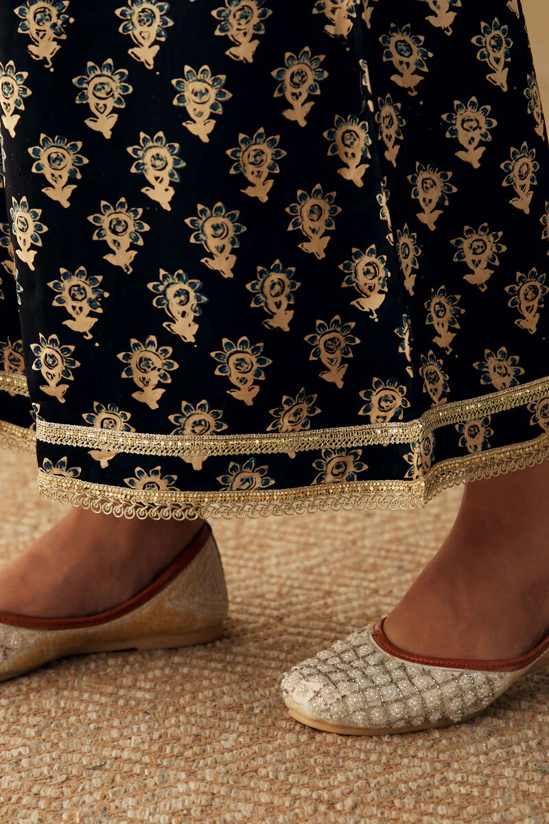 Mehrunissa Seher Black Palazzo - Image 2