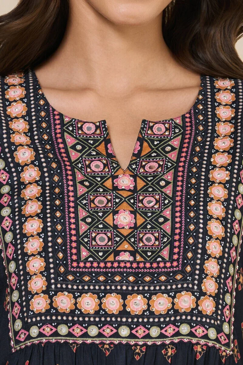 Surplus: Mehrunissa Zaharaa Kurta - Image 4