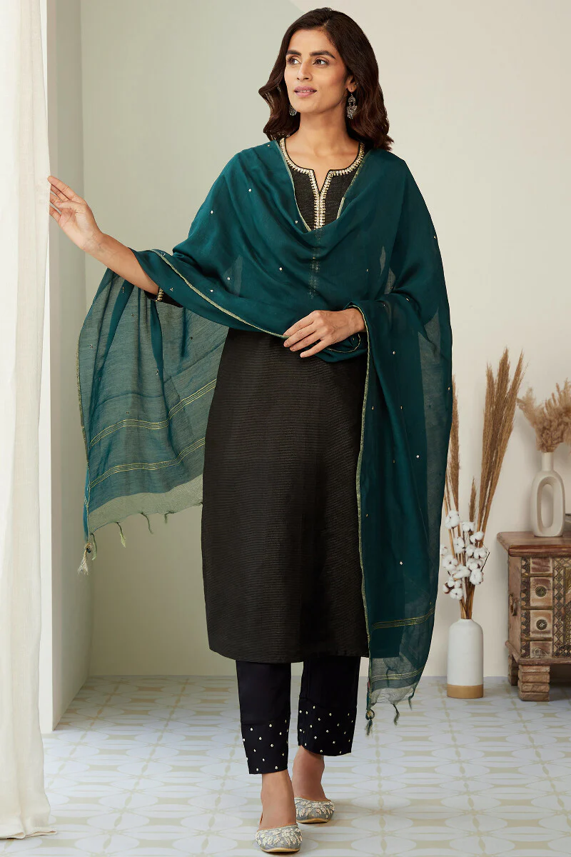 Mehrunissa Zeinab Black Narrow Pants - Image 3