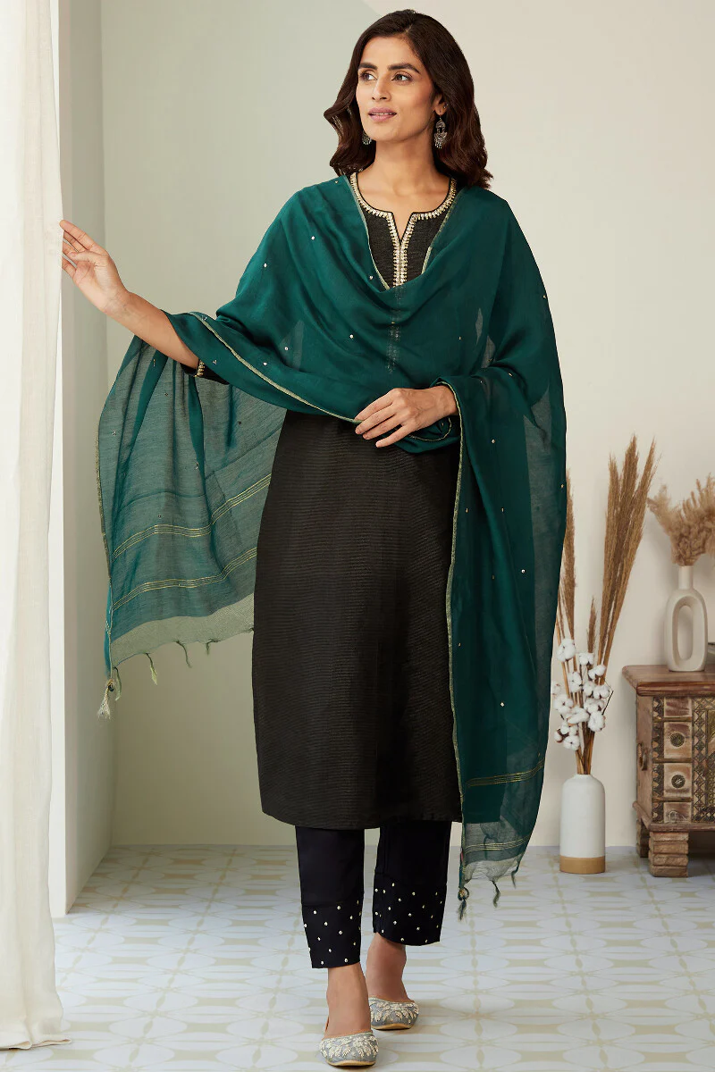 Mehrunissa Zeinab Green Chanderi Dupatta - Image 3