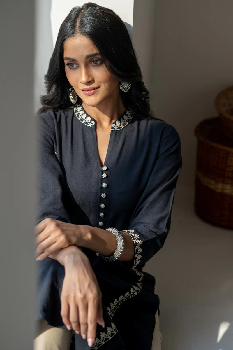 Mirza Asmara Handloom Kurta - Image 4