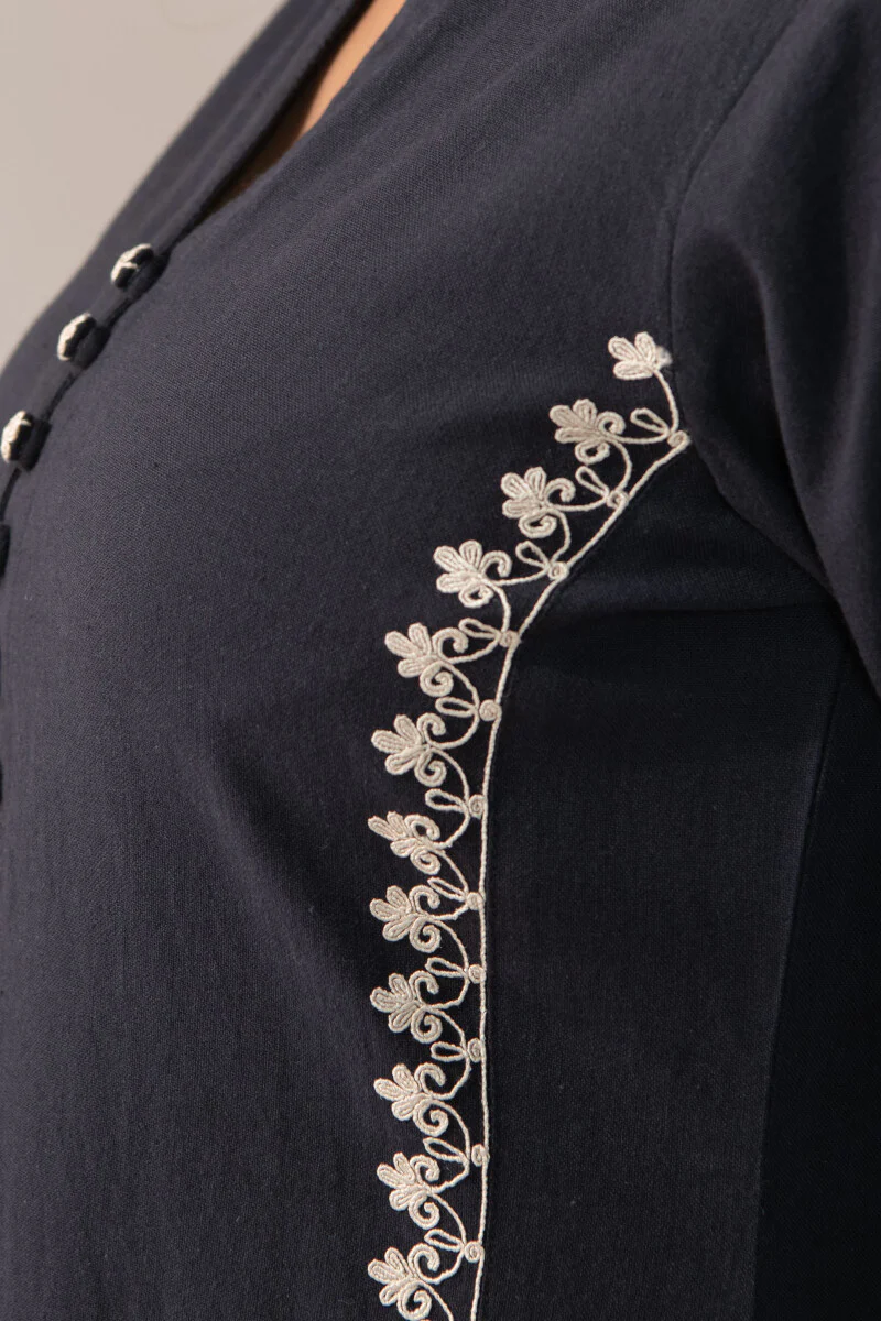 Mirza Asmara Handloom Kurta - Image 6