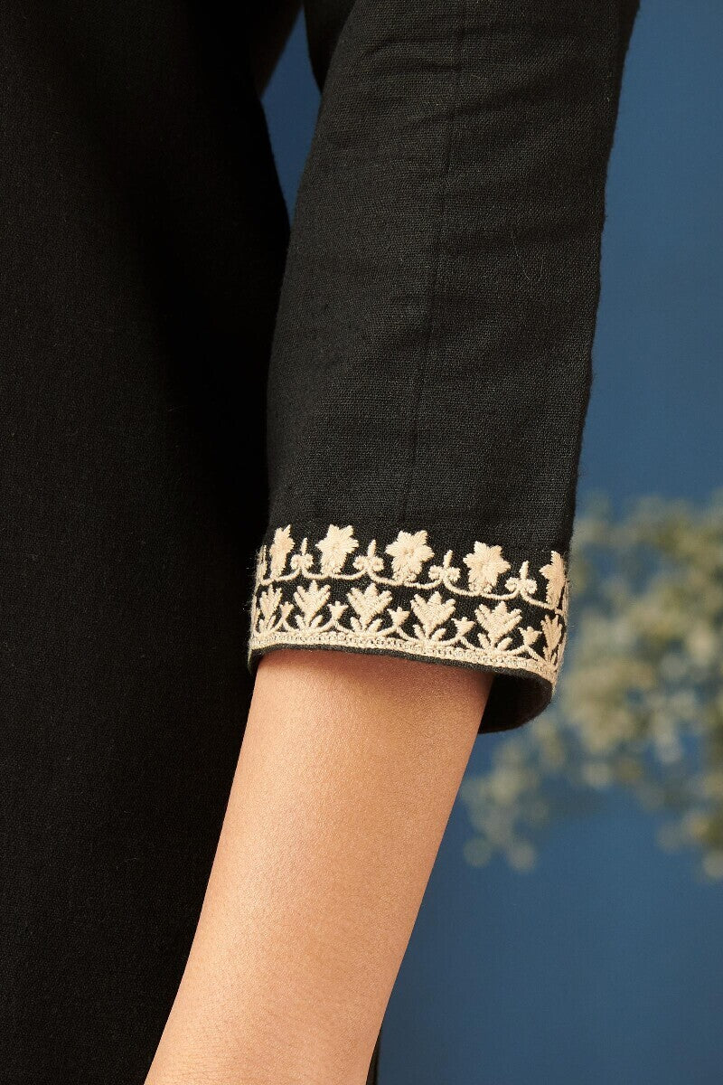 Surplus: Mirza Jannat Black Kurta - Image 6