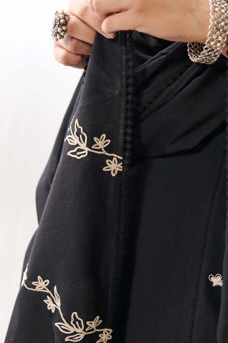 Mirza Kaynat Dupatta - Image 6