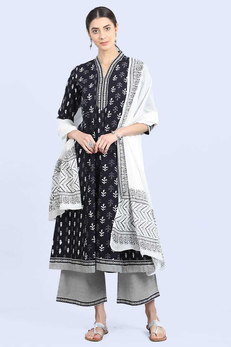 Mirza Nasreen Kurta