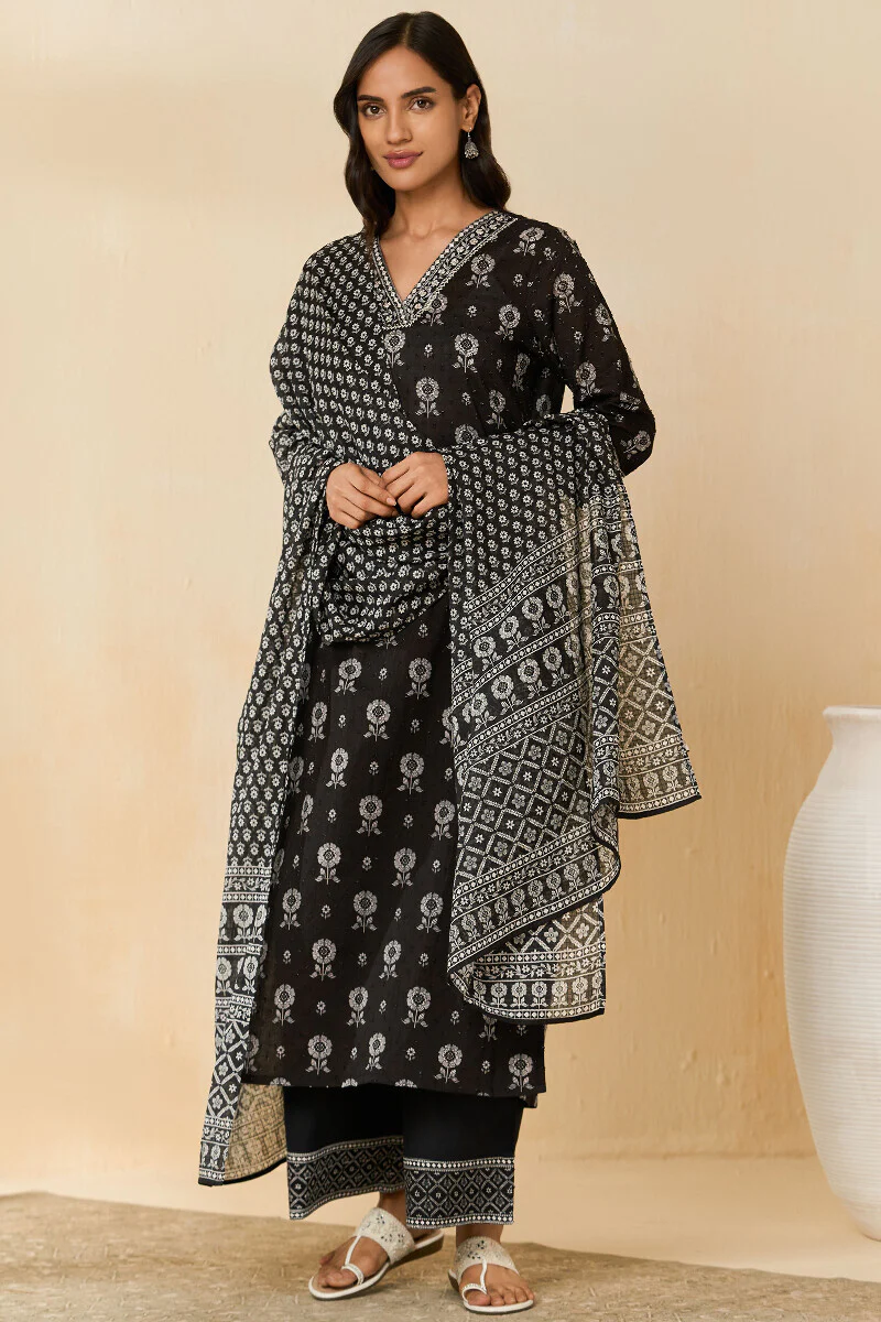 Mumtaz Naisa Dupatta - Image 3