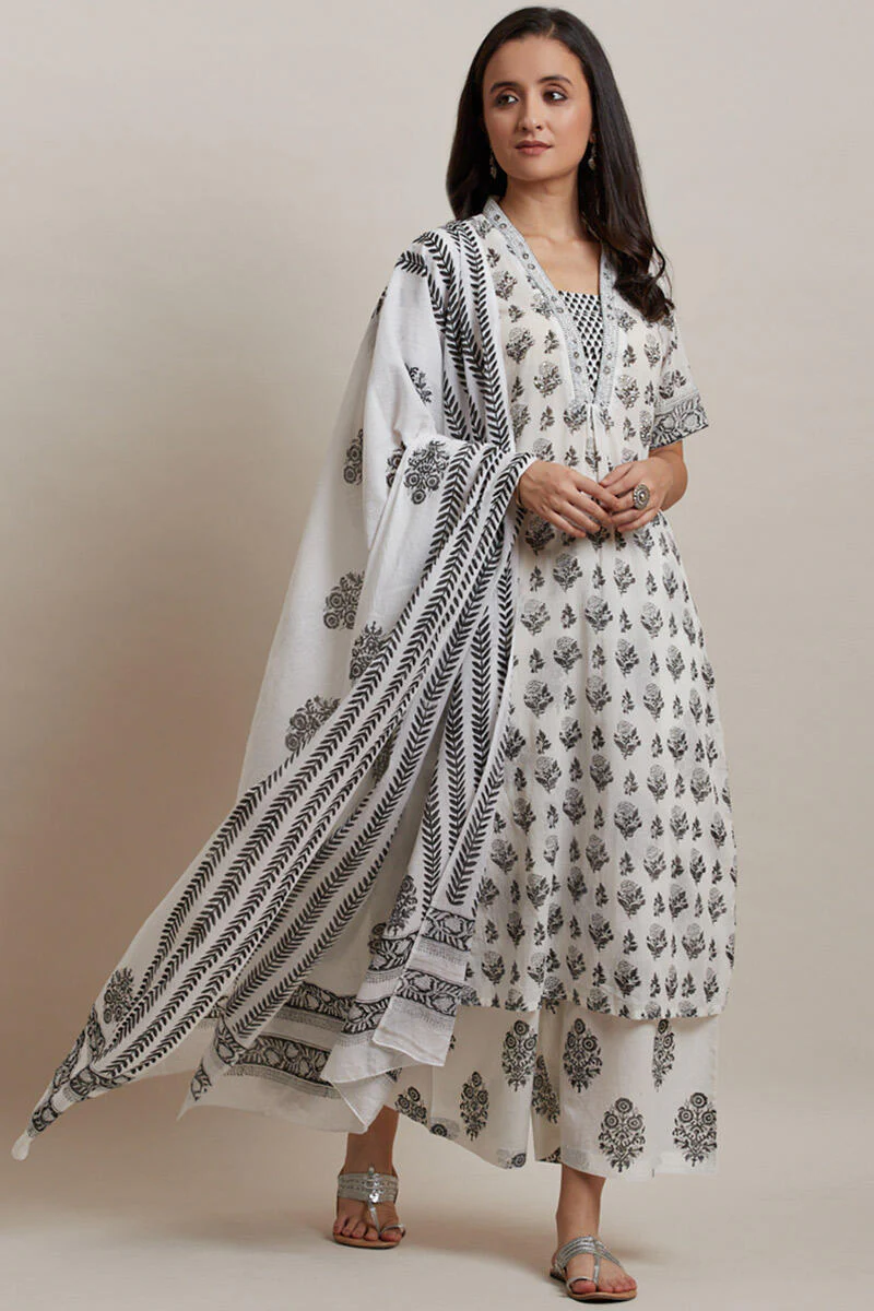 Mumtaz Nazia Kurta - Image 6