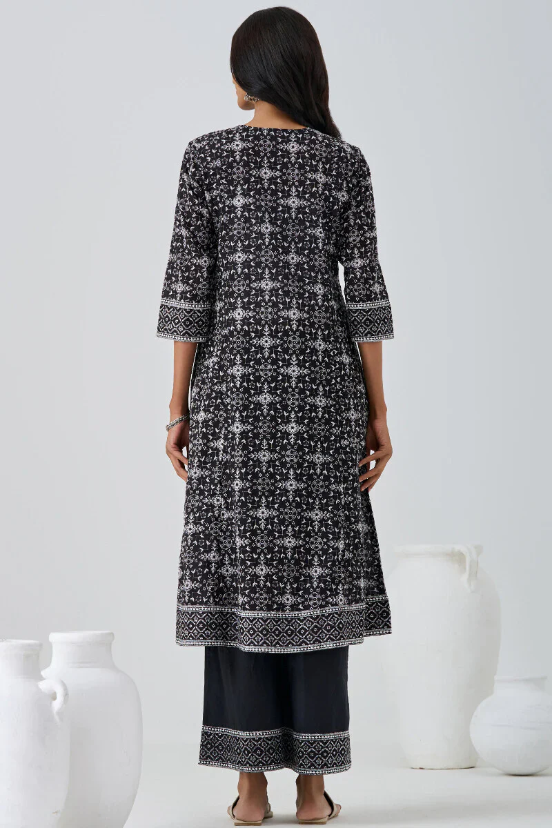 Surplus: Mumtaz Rehmat Kurta - Image 8