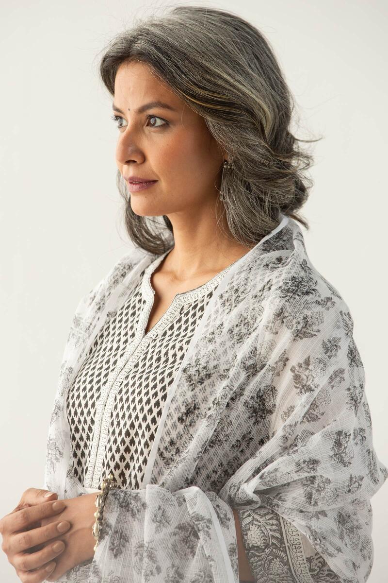 Mumtaz Zarina Kota Dupatta - Image 3