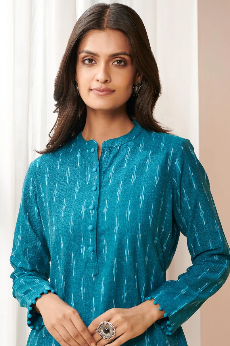 Naadirah Faiza Ikat Kurta