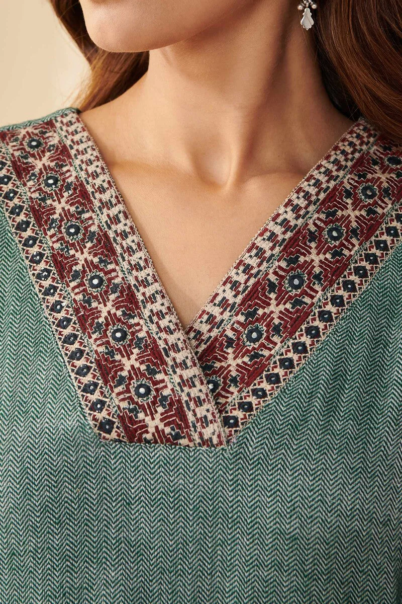 Naadirah Gauhar Faux Wool Handloom Kurta - Image 3