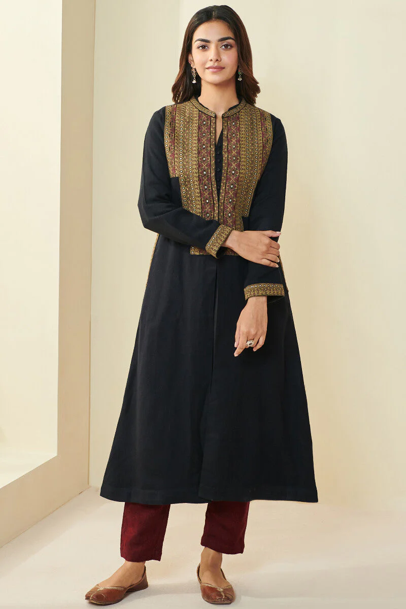 Naadirah Inara Faux Wool Handloom Jacket - Image 2