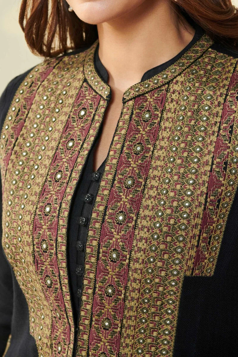 Naadirah Inara Faux Wool Handloom Jacket - Image 3