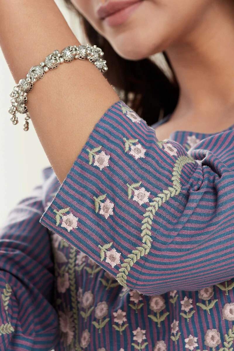 Naadirah Jia Purple Handloom Kurta - Image 5