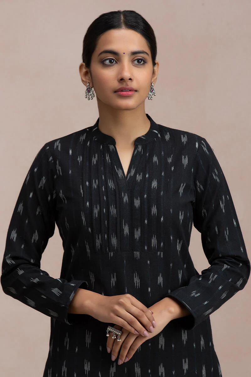Naadirah Kiara Ikat Top