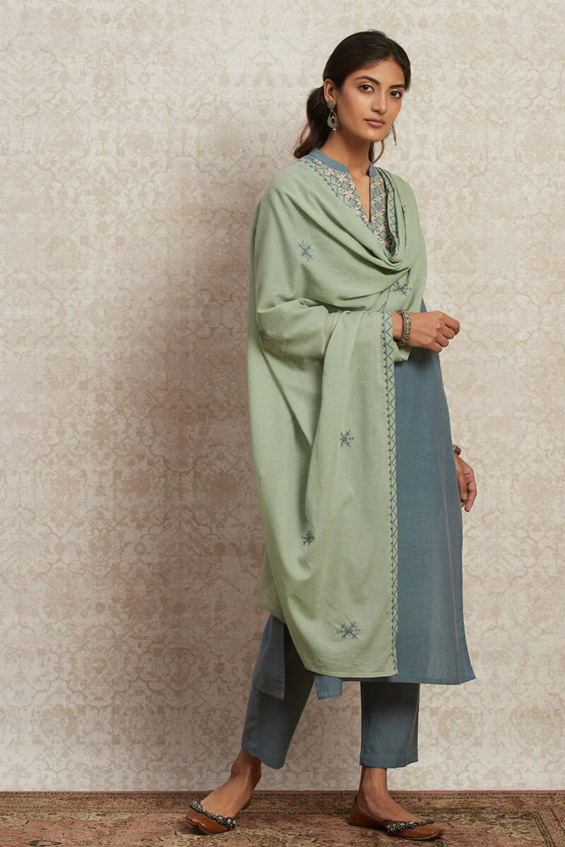 Naadirah Nazm Dupatta - Image 2