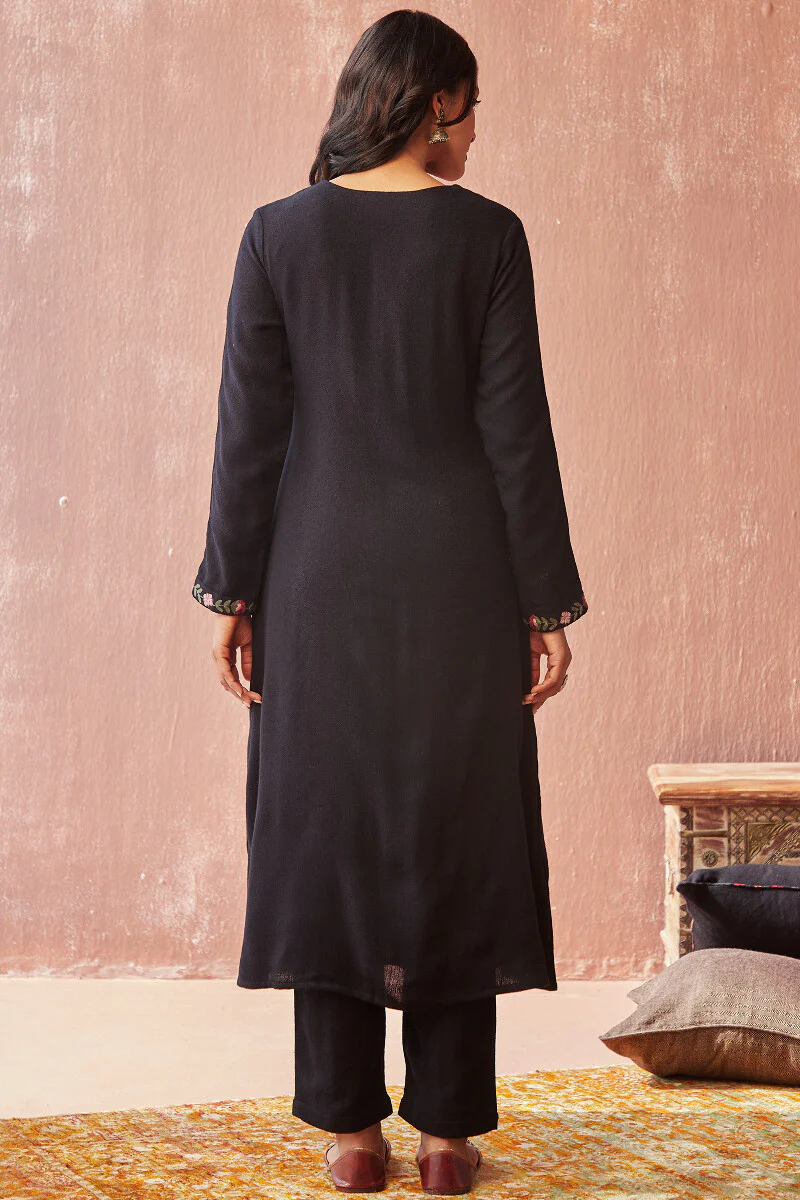 Naadirah Samreen Faux Wool Kurta - Image 9